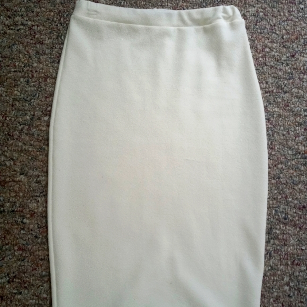 Basic Pencil Skirt